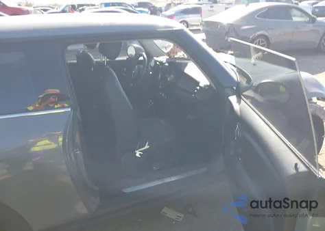 2019 Mini Hardtop Cooper/Oxford Edition from USA, damaged, VIN WMWXP5C56K2H29920